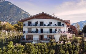Garni Hotel Walburg  3*