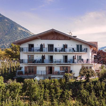Garni Hotel Walburg Dorf Tirol Exterior foto